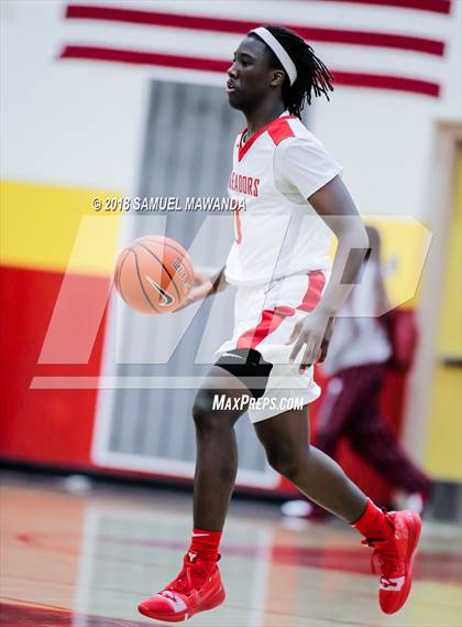 Thumbnail 1 in Brentwood School vs Taft photogallery.