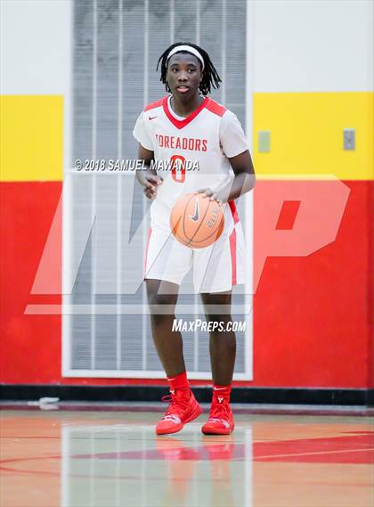Thumbnail 2 in Brentwood School vs Taft photogallery.