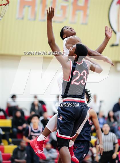 Thumbnail 2 in Brentwood School vs Taft photogallery.
