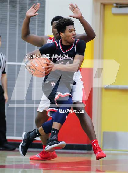 Thumbnail 1 in Brentwood School vs Taft photogallery.