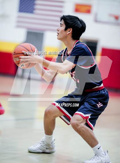 Thumbnail 3 in Brentwood School vs Taft photogallery.