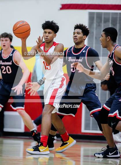 Thumbnail 1 in Brentwood School vs Taft photogallery.