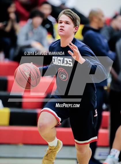 Thumbnail 1 in Brentwood School vs Taft photogallery.