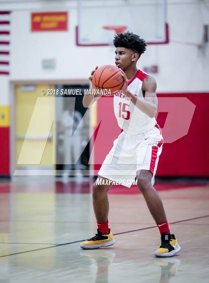 Thumbnail 2 in Brentwood School vs Taft photogallery.