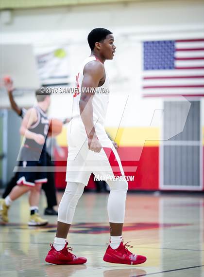 Thumbnail 3 in Brentwood School vs Taft photogallery.
