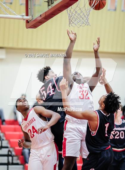 Thumbnail 1 in Brentwood School vs Taft photogallery.