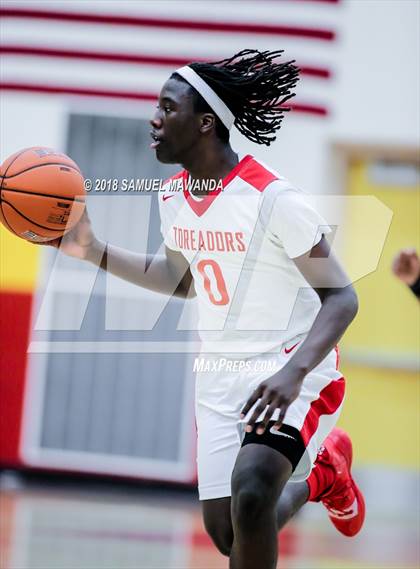 Thumbnail 1 in Brentwood School vs Taft photogallery.