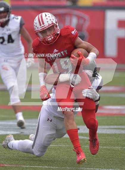 Thumbnail 1 in Alta vs. Liberty (Polynesian Football Classic) photogallery.