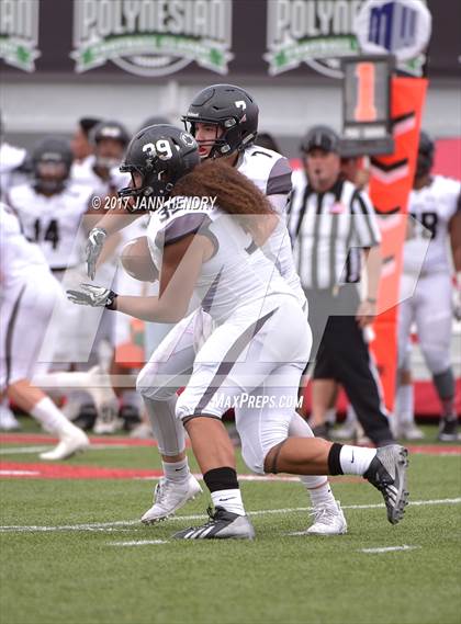 Thumbnail 2 in Alta vs. Liberty (Polynesian Football Classic) photogallery.