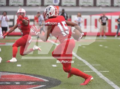 Thumbnail 1 in Alta vs. Liberty (Polynesian Football Classic) photogallery.