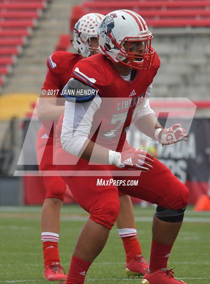 Thumbnail 2 in Alta vs. Liberty (Polynesian Football Classic) photogallery.