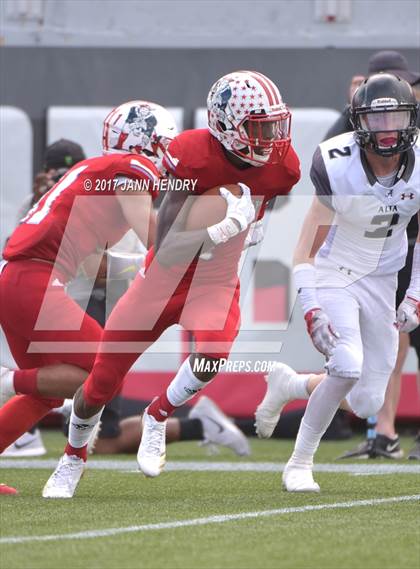 Thumbnail 3 in Alta vs. Liberty (Polynesian Football Classic) photogallery.