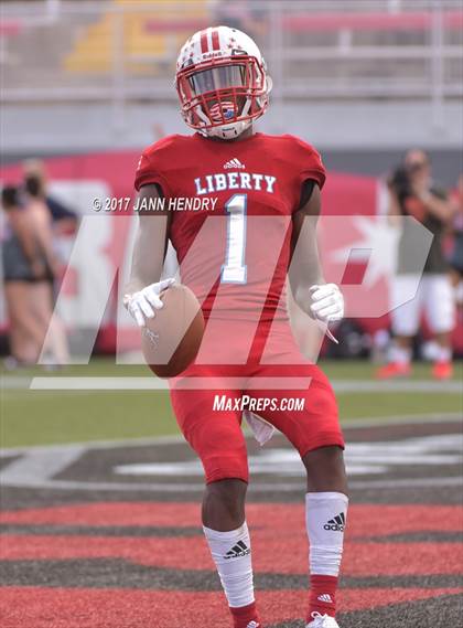 Thumbnail 1 in Alta vs. Liberty (Polynesian Football Classic) photogallery.