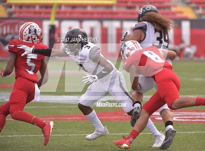Thumbnail 3 in Alta vs. Liberty (Polynesian Football Classic) photogallery.