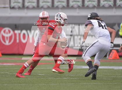 Thumbnail 1 in Alta vs. Liberty (Polynesian Football Classic) photogallery.