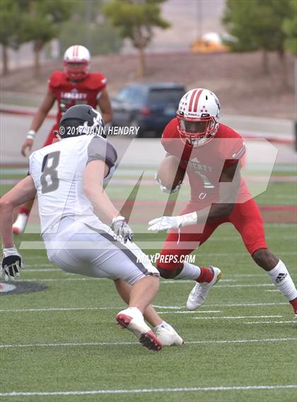 Thumbnail 3 in Alta vs. Liberty (Polynesian Football Classic) photogallery.