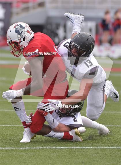 Thumbnail 2 in Alta vs. Liberty (Polynesian Football Classic) photogallery.