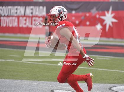 Thumbnail 3 in Alta vs. Liberty (Polynesian Football Classic) photogallery.