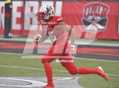 Thumbnail 2 in Alta vs. Liberty (Polynesian Football Classic) photogallery.