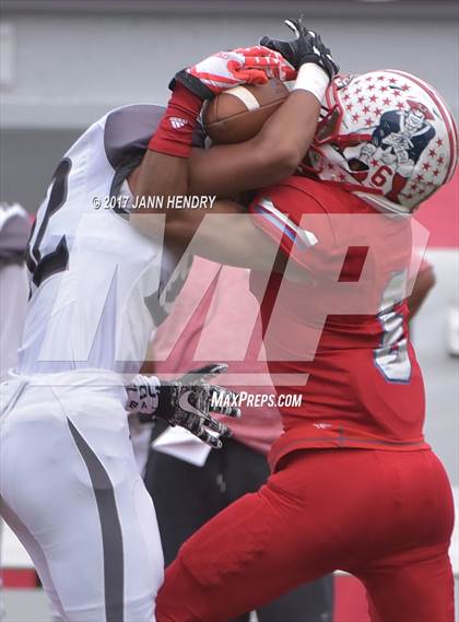 Thumbnail 3 in Alta vs. Liberty (Polynesian Football Classic) photogallery.