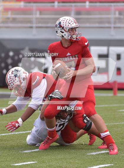 Thumbnail 2 in Alta vs. Liberty (Polynesian Football Classic) photogallery.