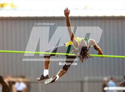 Thumbnail 3 in IHSAA Sectionals photogallery.