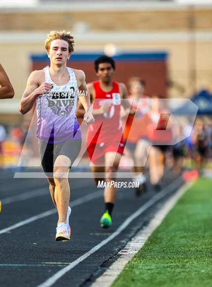 Thumbnail 1 in IHSAA Sectionals photogallery.