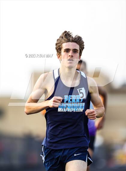 Thumbnail 3 in IHSAA Sectionals photogallery.
