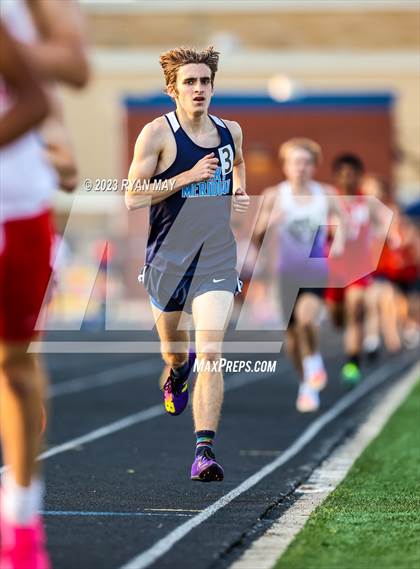 Thumbnail 2 in IHSAA Sectionals photogallery.