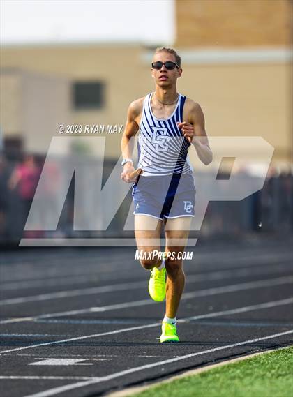 Thumbnail 3 in IHSAA Sectionals photogallery.
