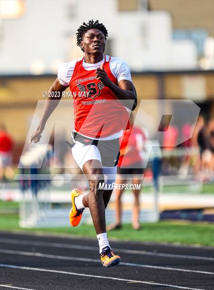 Thumbnail 3 in IHSAA Sectionals photogallery.