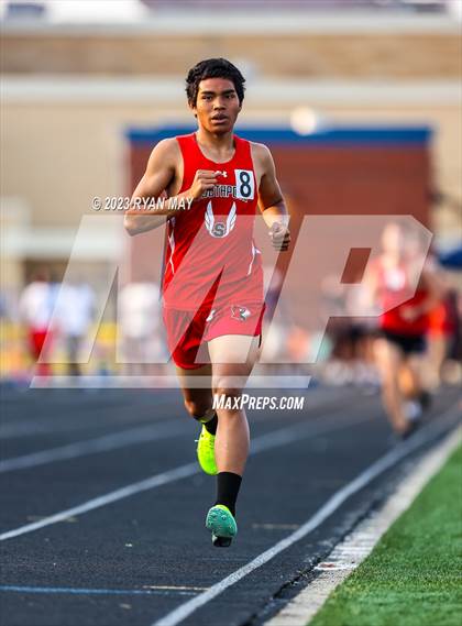Thumbnail 2 in IHSAA Sectionals photogallery.