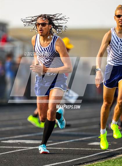 Thumbnail 3 in IHSAA Sectionals photogallery.