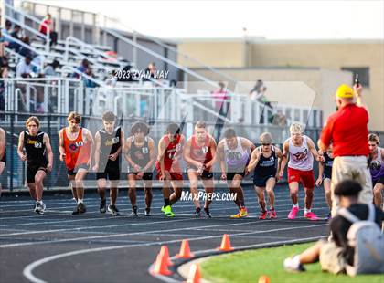 Thumbnail 2 in IHSAA Sectionals photogallery.