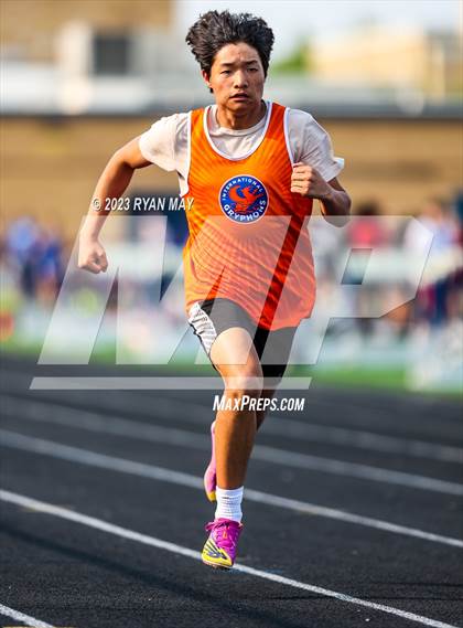 Thumbnail 1 in IHSAA Sectionals photogallery.