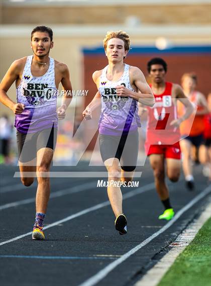 Thumbnail 3 in IHSAA Sectionals photogallery.