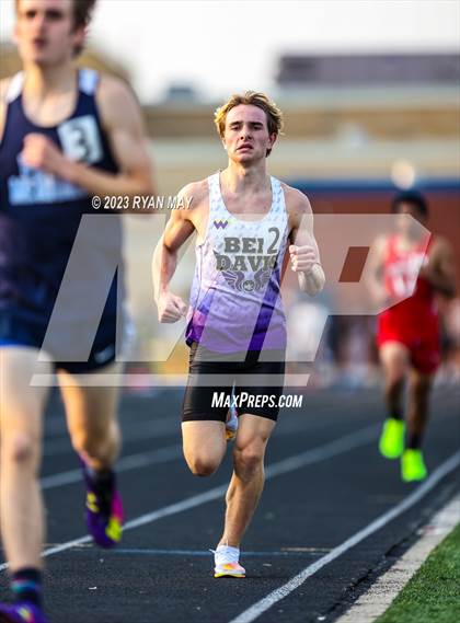 Thumbnail 1 in IHSAA Sectionals photogallery.