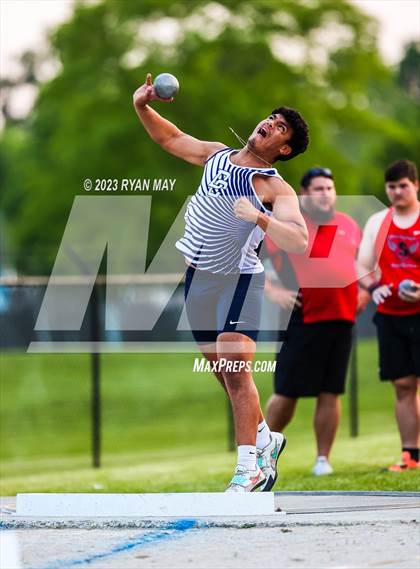 Thumbnail 1 in IHSAA Sectionals photogallery.