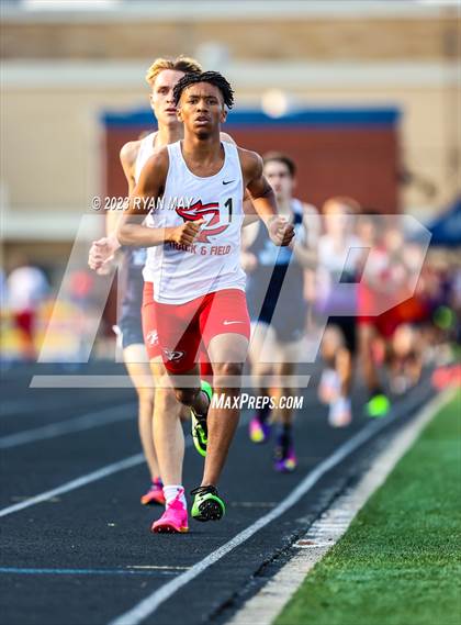 Thumbnail 1 in IHSAA Sectionals photogallery.