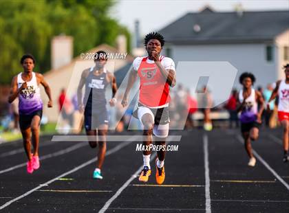 Thumbnail 3 in IHSAA Sectionals photogallery.