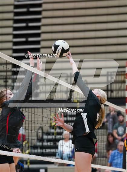 Thumbnail 1 in Plainfield @ Avon photogallery.