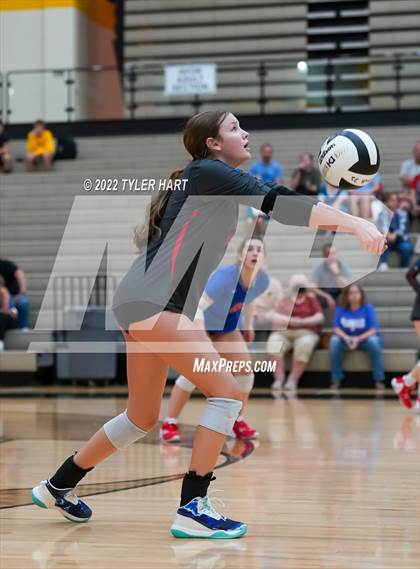 Thumbnail 2 in Plainfield @ Avon photogallery.