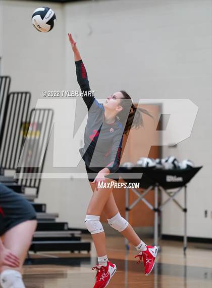 Thumbnail 1 in Plainfield @ Avon photogallery.