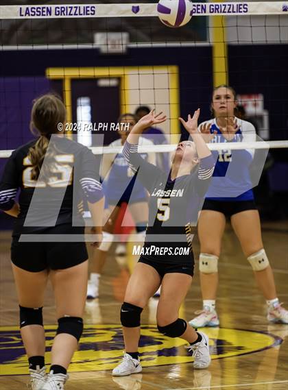 Thumbnail 1 in Orland @ Lassen photogallery.