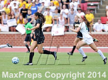 Thumbnail 2 in Chapel Hill vs. Weddington (NCHSAA 3A Final) photogallery.