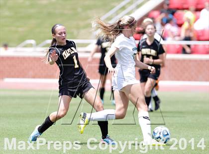 Thumbnail 3 in Chapel Hill vs. Weddington (NCHSAA 3A Final) photogallery.