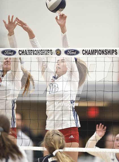 Thumbnail 3 in Trabuco Hills vs. Los Alamitos (CIF-SS D2 Final) photogallery.