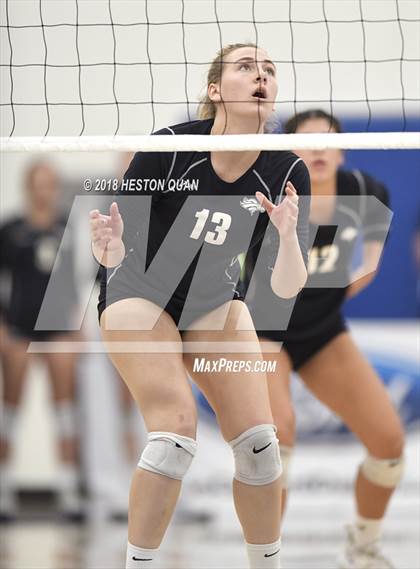 Thumbnail 1 in Trabuco Hills vs. Los Alamitos (CIF-SS D2 Final) photogallery.