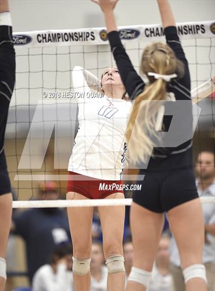 Thumbnail 1 in Trabuco Hills vs. Los Alamitos (CIF-SS D2 Final) photogallery.