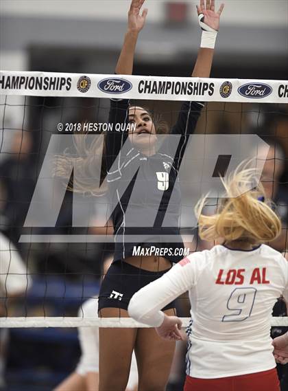 Thumbnail 2 in Trabuco Hills vs. Los Alamitos (CIF-SS D2 Final) photogallery.